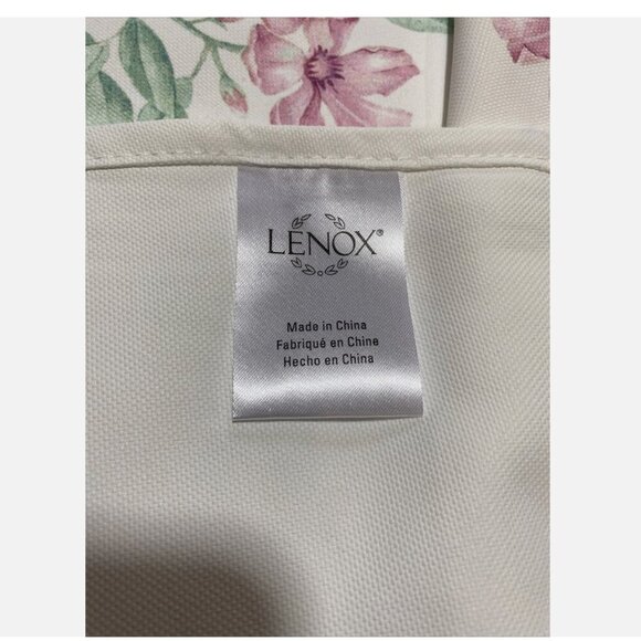 Lenox Butterfly Meadow Garden Multi Pastel Polyester Oblong Tablecloth 60" x120" - Picture 8 of 9